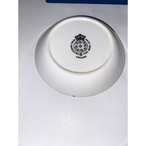 Royal Worcester Bone China Floral Trinket Dishes and Container/Vase - Picture 12 of 12